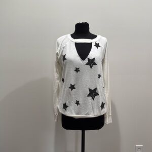 Cream w/ navy blue stars
